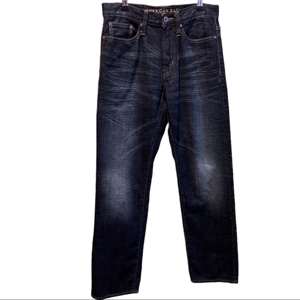 American Eagle Outfitters relaxed straight leg jeans. 100% cotton. W28/L30